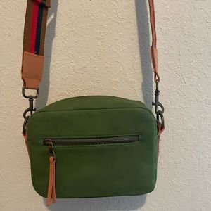 Universal Thread green crossbody purse